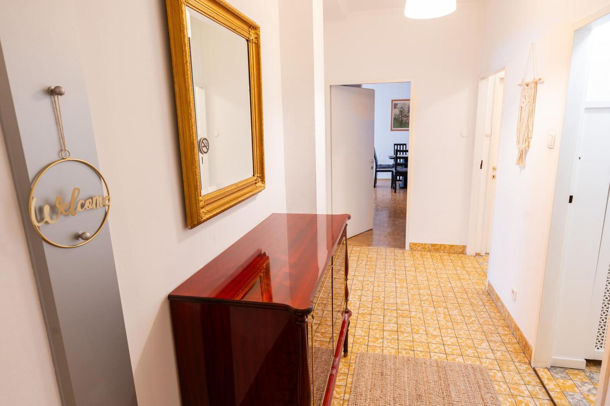Apartamento Living Opera Viena